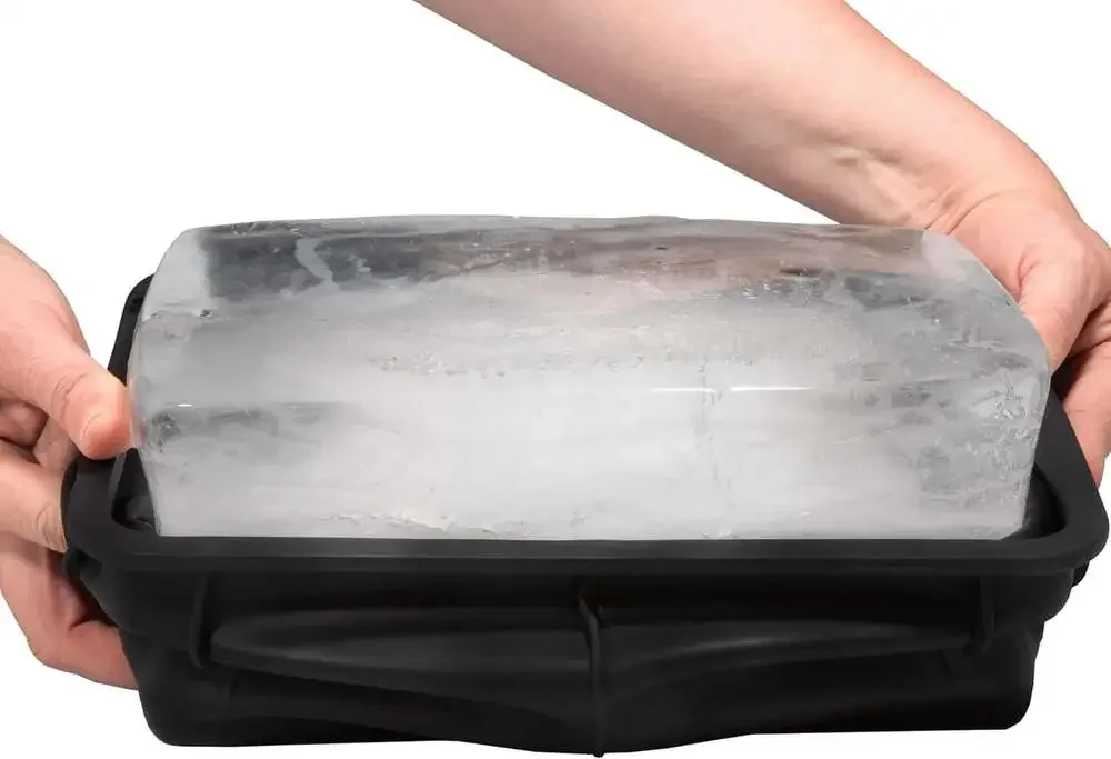 Not a brand large ice